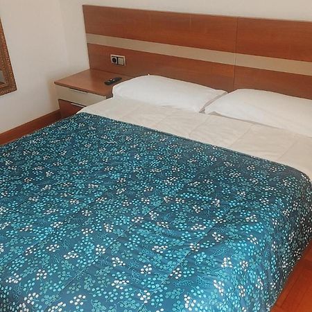 Habitacion Renfe Pamplona Eksteriør billede